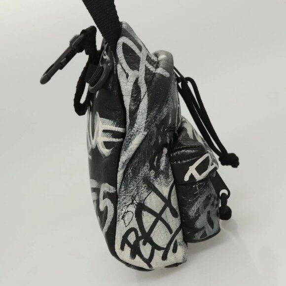 BALENCIAGA Graffiti Explorer Mini Shoulder Bag Bag Black - Picture 4 of 16